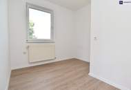 ZENTRALE RUHEOASE - NEU renovierte und perfekt geschnittene Wohnung mit Balkon + inklusive Parkplatz! Sofort verfügbar!