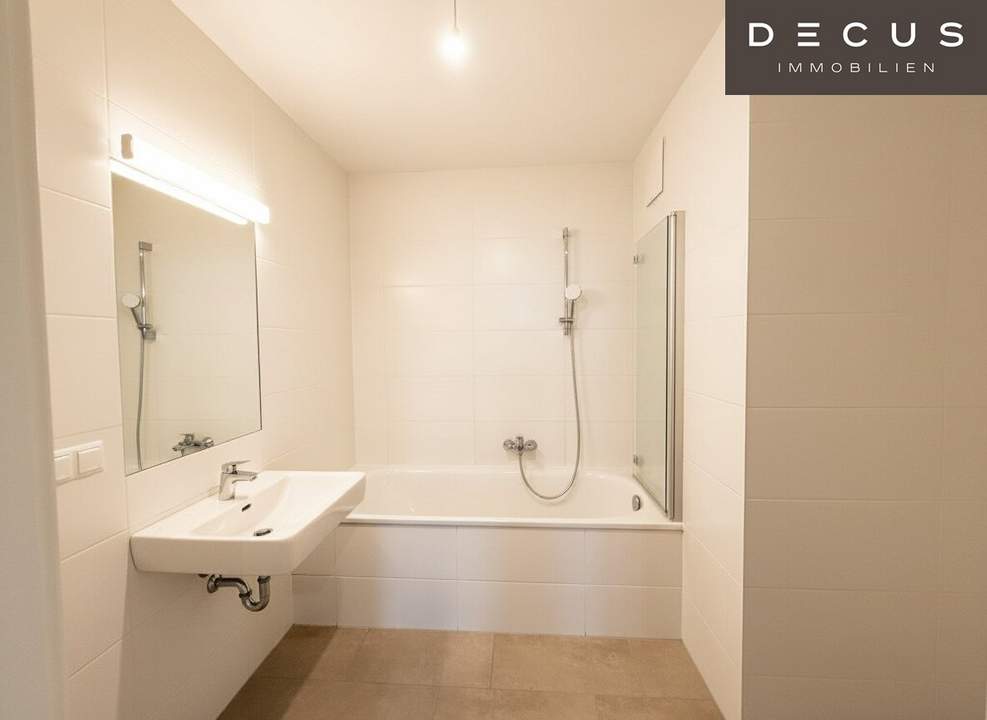 | MIT FREIFLÄCHE | 2 ZIMMER | KAGRANER PLATZ | NEUBAU | AUSGEZEICHNETE LAGE |