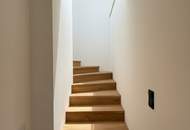 Exklusive Maisonette-Dachgeschosswohnung mit drei Terrassen &amp; Masterbereich