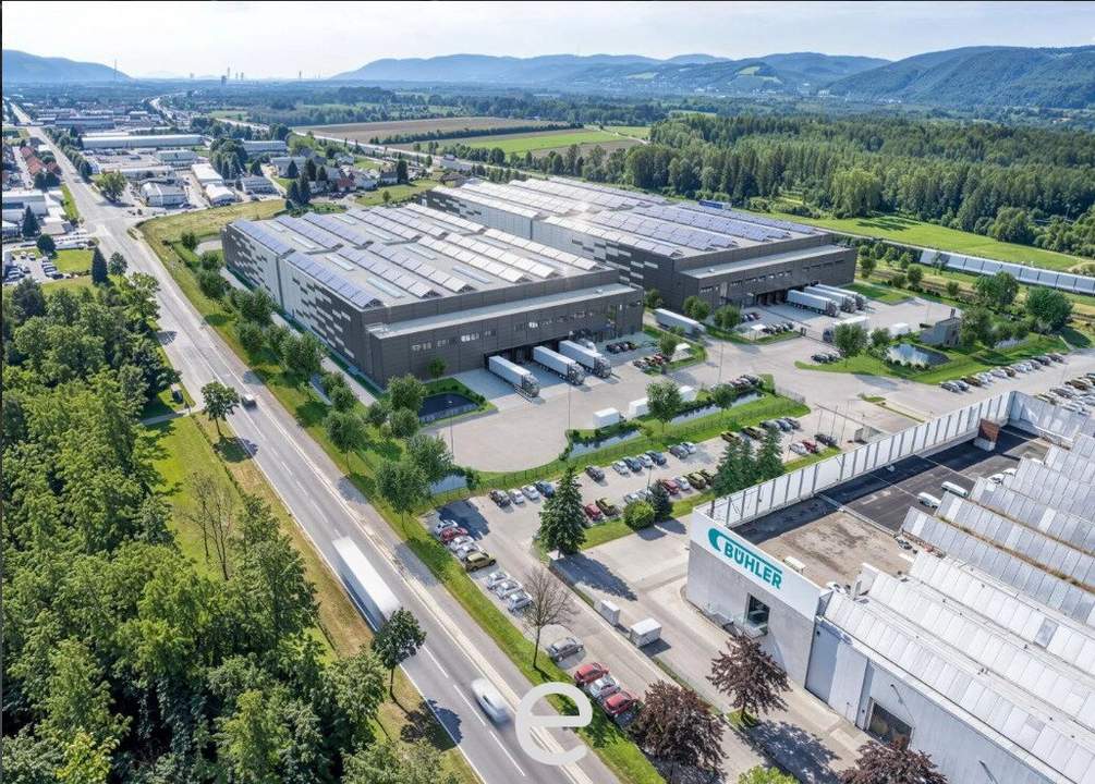 Neubau-Logistikhalle im Norden Wiens an der A22