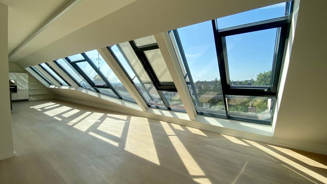 Dachgeschosstraum mit Weitblick!