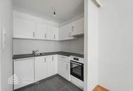 Helle 2-Zimmer Wohnung mit Loggia, Nähe Lidlpark