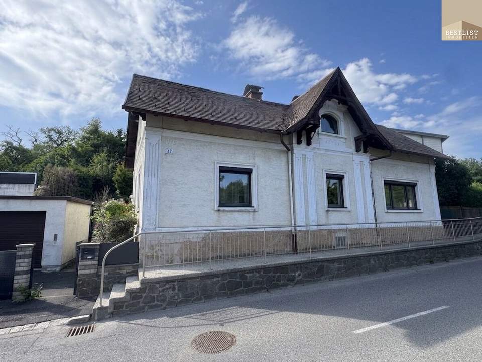Jahrhundertwende Haus mit viel Potential in Hernstein