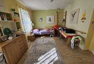 Ein- oder Zweifamilienhaus in bester Wohnqualität mit Garten und Carport in Toplage!
