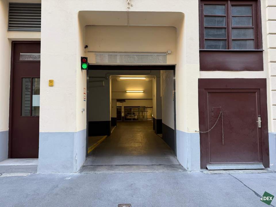 Garagenstellplätze (Liftparksystem &amp; Stepelparker) nahe Schottentor zu vermieten