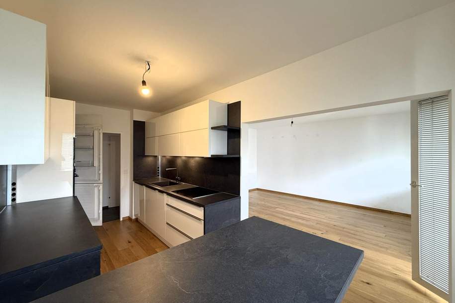 Moderne 2-Zimmer-Eigentumswohnung mit Loggia in absoluter Ruhelage // Modern 2-room condominium with loggia in an absolutely quiet location //, Wohnung-kauf, 359.900,€, 1220 Wien 22., Donaustadt