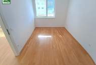 Wundervolle Dachgeschosswohnung mit großer Dachterrasse
