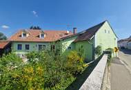 RARITÄT IN HOLLABRUNN: CHARMANTES, SANIERUNGSBEDÜRTIGES LANDHAUS MIT BAULANDRESERVE IN SEHR GUTER WOHNLAGE MIT HERRLICHEM GARTEN SAMT ALTBAUMBESTAND