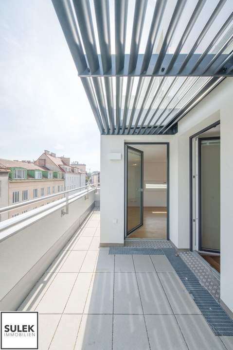 **ab Juni** traumhafte 2-Zimmer-Wohnung mit Dachterrasse - nahe der U4 & U6 **