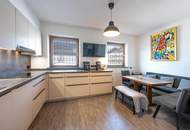 Großzügiges Haus mit Entwicklungspotenzial, Hallenbad, Wellness und Bergblick