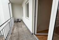 ERSTBEZUG nach Renovierung – großzügige Wohnung im Zentrum mit Terrasse zu vermieten