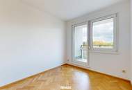 Barrierefreie Loggia-Wohnung mit vier Zimmern im 3. Liftstock