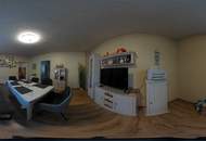 Vielseitiges sanierungsbedürftiges Wohnhaus mit 2 Wohneinheiten auf großem Grundstück!