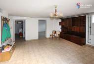 Einfamilienhaus mit eingezäuntem Garten und Garage in absoluter Ruhelage am Waldesrand