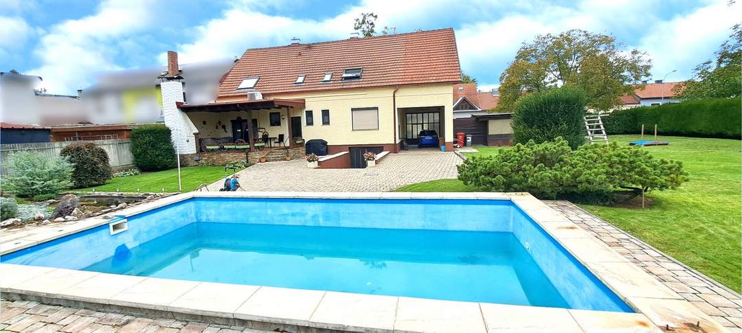 ZWEIFAMILIEN-Wohnhaus mit XXL-TRAUMGRUNDSTÜCK