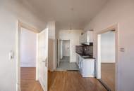 ++NEU++ 3-Zimmer Altbau-Wohnung (sanierungsbedürftig) mit viel Potenzial!