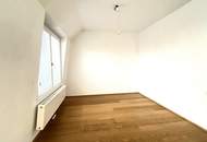 SONNIGE DACHGESCHOSS-MAISONETTE NAHE HANUSCH KRANKENHAUS