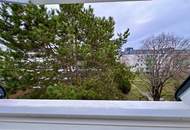Helle 2-Zimmer-Wohnung - gemütliche Loggia - Blick ins Grüne!