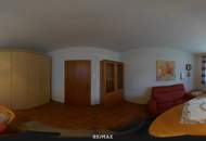 *** Gemeinschaftsprojekt oder Investment? Zwei Häuser, sechs Stellplätze, großes Grundstück in Toplage! ***