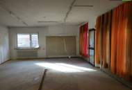 Verwirklichen Sie Ihren Traum - Geschäftslokal in guter Lage mit Schaufenster