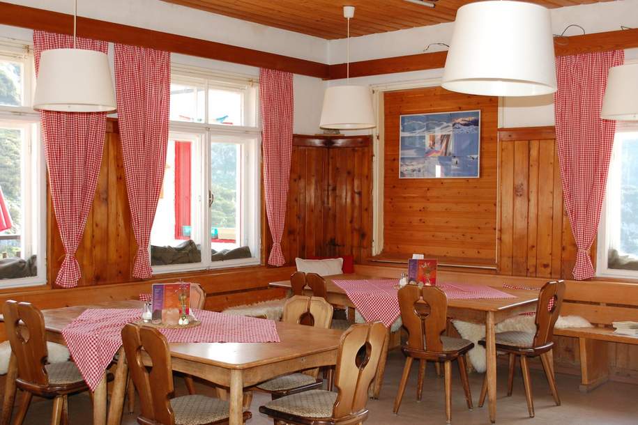 Berghütte/Alm in traumhafter Alleinlage mit Blick auf das atemberaubende Dachsteinmassiv, Gewerbeobjekt-kauf, 1.590.000,€, 4831 Gmunden