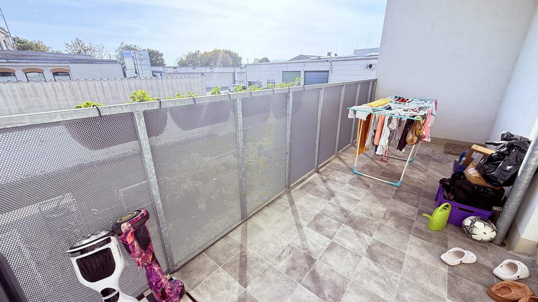 Nahe Akademiepark: Top-3-Zimmer Wohnung mit 11m² SÜD-Loggia