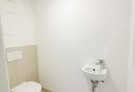 WUNDERSCHÖNE DACHGESCHOSSWOHNUNG *INKL. EINBAUKÜCHE* - SOFORT BEZIEHBAR -