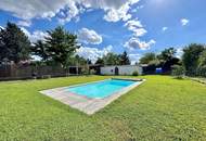 BUNGALOW mit Pool I Ausbaupotential I Klimaanlage I ~696m² Grundstück I Ruhelage