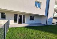 2-Zimmer-Gartenwohnung mit Küche und großzügigen Terrassen-Gartenbereich.