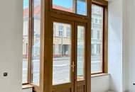 ELEGANTES GESCHÄFTSLOKAL MIT WUNDERSCHÖNEM PORTAL IN REPRÄSENTATIVEM ALTBAU