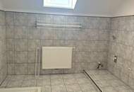 TOP INVESTMENT - wohnen im Penthaus und den Rest vermieten - SANIERTES ZINSHAUS mit 4 WOHNEINHEITEN in ZENTRUMSLAGE incls. Personenaufzug