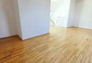 Fernblick auf der Terrasse - Weitblick beim Investment! Wohnen im Dachgeschoss mit WOW-Effekt! Traumhaft saniertes Altbauhaus + Hofseitige Terrasse + Tolle Infrastruktur und Anbindung + Lebensqualität pur!