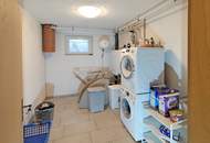 Modernes Einfamilienhaus mit Einliegerwohnung, Pool &amp; hochwertiger Ausstattung in Eggelsberg nahe Salzburg