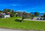 UNVERBAUBARER PANORMABLICK IM BERGDORF GURTIS
