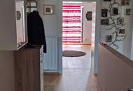 PROVISIONSFREI: Großes Einfamilienhaus (236m²) mit 3.896m² Baugrund im Zentrum von St. Marein/ Graz