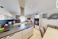 Renoviertes Landhaus samt nützlicher Nebenflächen auf großem Grundstück in Unterwart