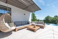 Stadtnahe High-End Villa mit unverbaubarem Naturblick & Infinity-Pool!