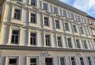 Wohnen über den Dächern: Charmante Maisonette mit großer Terrasse