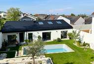 TRAUMHAFTE LIEGENSCHAFT MIT POOL, SEEBLICK UND ÜBERDACHTER BOOTSGARAGE