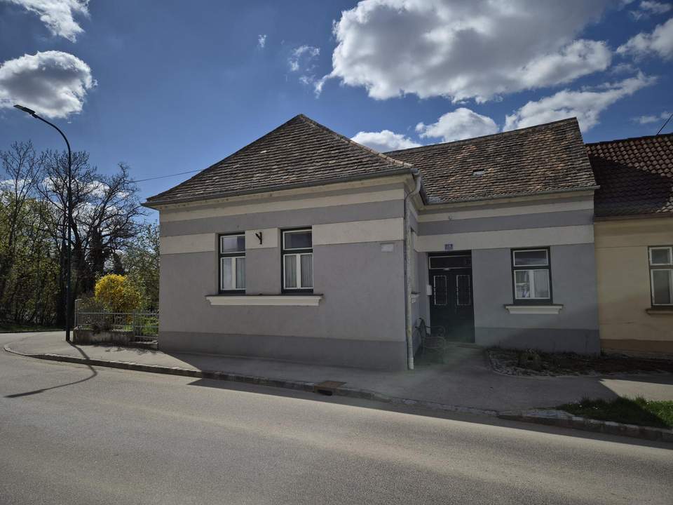 Wohnhaus mit Kellergewölbe als besonderes Highlight!