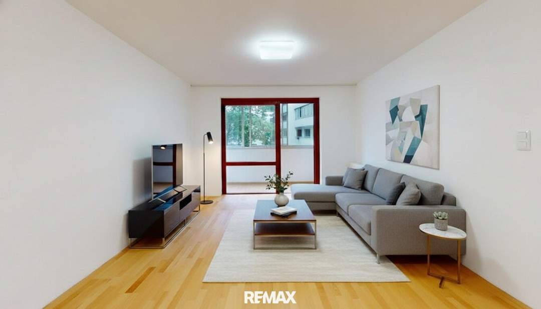 Innenhofseitige 2-Zimmer-Wohnung mit verglaster Loggia in U6-Nähe!