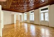Großzügige Altbauwohnung mit kleinem Balkon in repräsentativen Stilaltbau