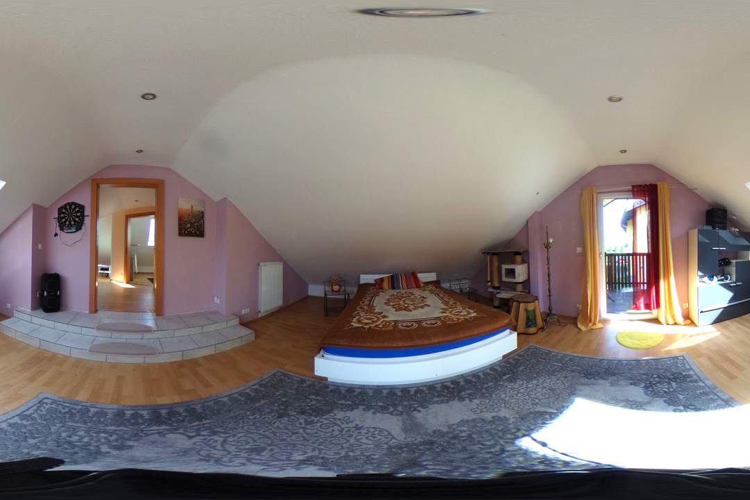 Ländlicher Charme im Ortskern: Hofliegenschaft mit flexiblem Nutzungskonzept aus zwei Wohneinheiten