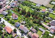 DB IMMOBILIEN | Traumhaftes, ca 2700m² großes (Bau-) Grundstück mit Zweifamilienhaus und idyllischem Garten mit Altbaumbestand!