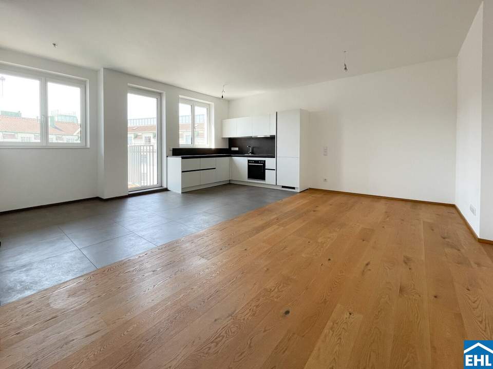 Im Dachgeschoßausbau: 3-Zimmerwohnung mit Balkon in U-Bahn-Nähe