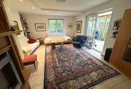 Großzügiges Einfamilienhaus mit Pool, Wintergarten und Doppelgarage mitten im Grünen!