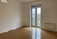 Top Lage! 4 Zimmer-Wohnung mit Loggia, Klimaanlage und Schwedenofen - unmittelbar beim Schulzentrum!