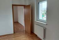 15549 Top Wohnung mit Balkon, Top Lage!