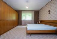 WOHNEN IM GRÜNEN – 242 m² WOHN-NUTZFLÄCHE – 3.903 m² GRUNDSTÜCK! Charmantes Einfamilienhaus voller Potenzial und zahlreicher Gestaltungsmöglichkeiten!