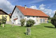 Großzügiges Landhaus mit zwei großen Wohnungen, Tenne & rund 2.000 m² Grund, Seewalchen am Attersee.